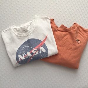 Set of two Sweatshirts NASA and Peachy
